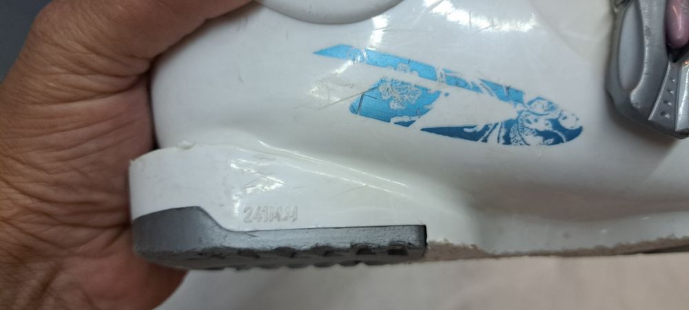 Детски ски и обувки