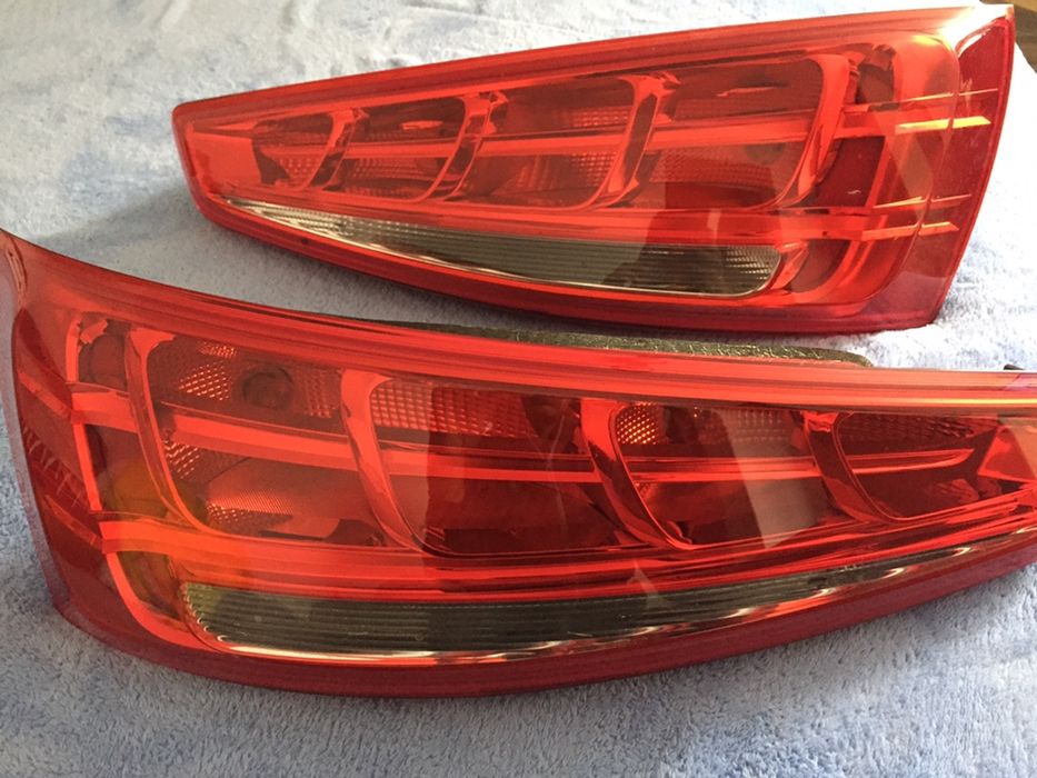 Stop stanga-dreapta Audi Q3 8U0945093 8U0 945 093