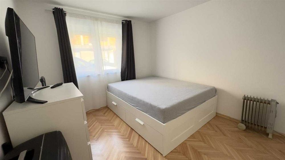 Дава се под наем Двустаен апартамент в Пловдив, Център - 63 кв.м за 357 € - Снимка #2