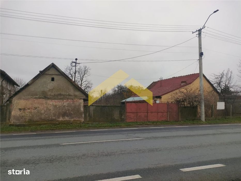 Casa cu teren 1757 mp in Sambateni de vanzare