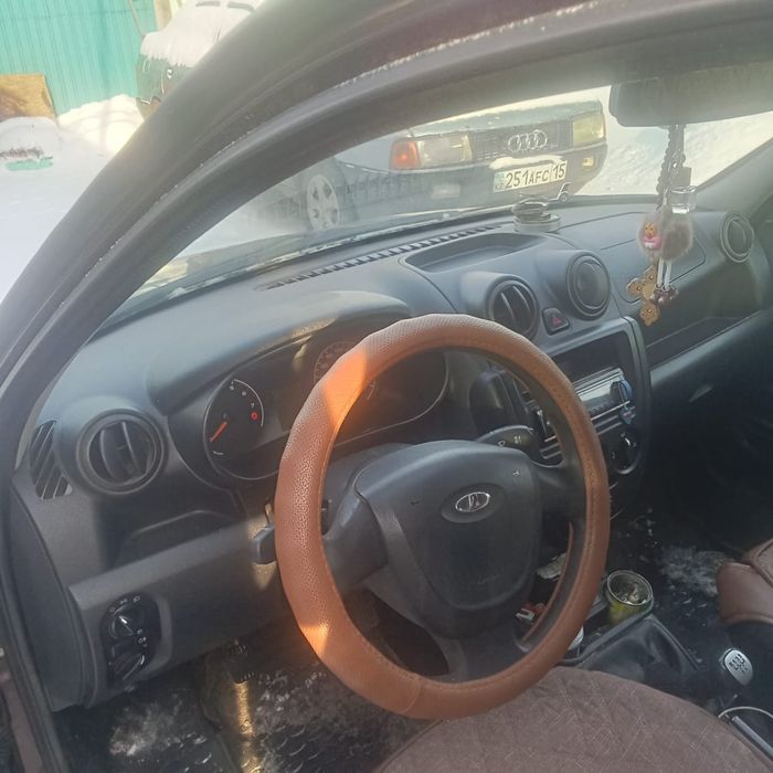 Продам машину лада гранта