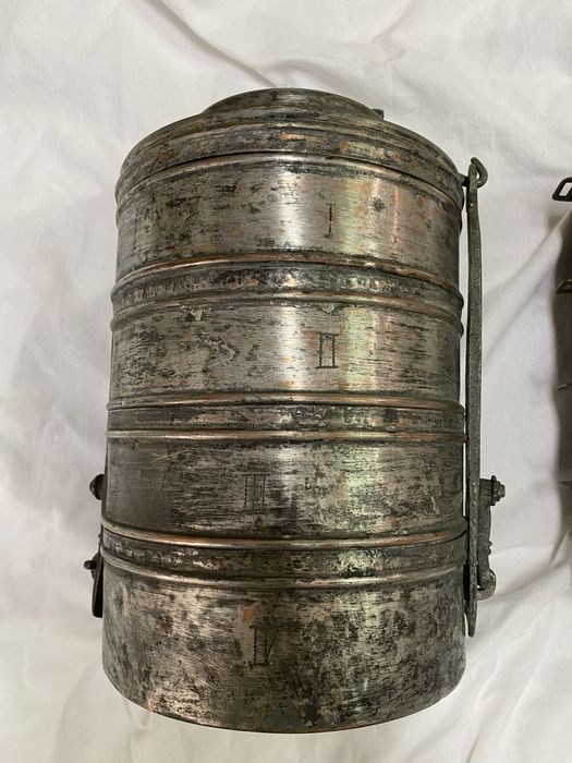 Стари бакърени медни канчета съдове