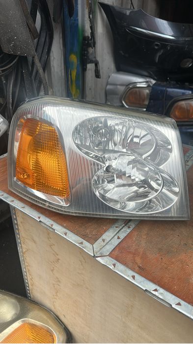Фары на GMC Envoy