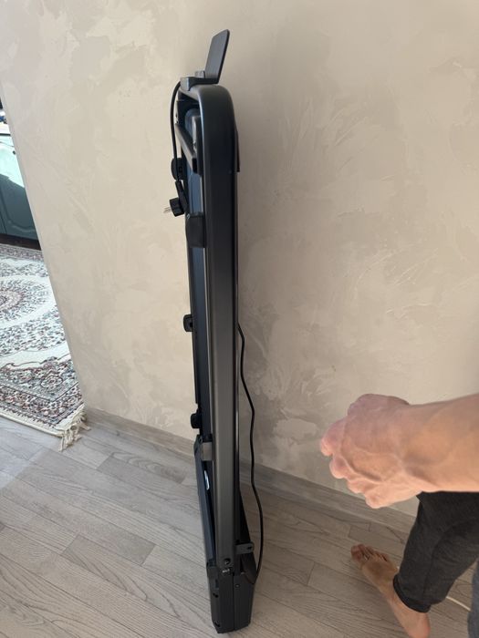 Продам беговую дорожку