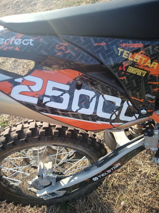 НОВ 250CC Gas TELSTAR Enduro Cross  + Подарък Каска