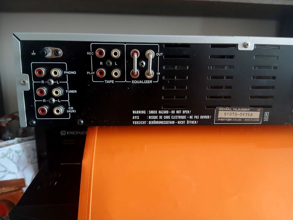 Усилвател AKAI -AM-A1