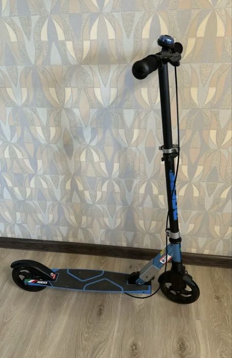 Продам самокат срочно