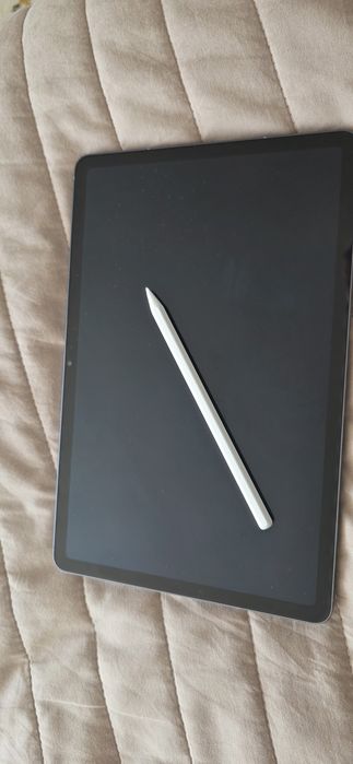 Samsung Tab S11, ecran AMOLED, 128GB, 12GB Ram, aproape nouă + Pen + Tastatura cu iluminare