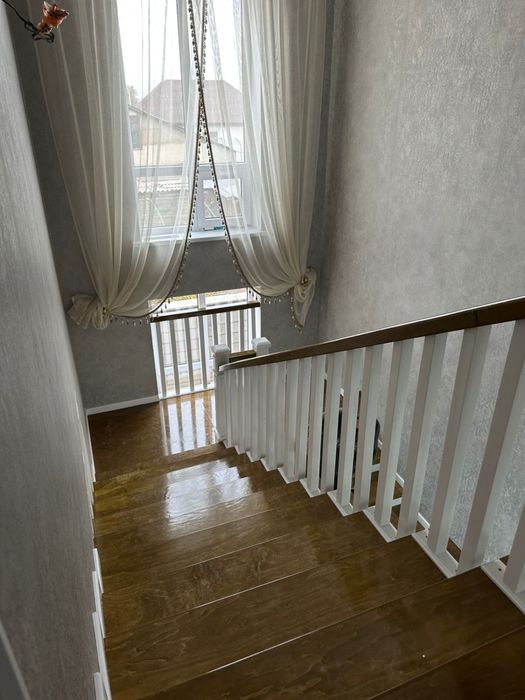 Деревянные лестницы на заказ