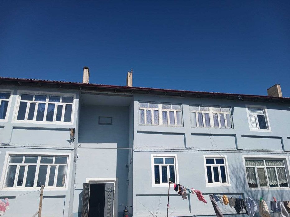 Дом сотилади 2 хонали (срочна)