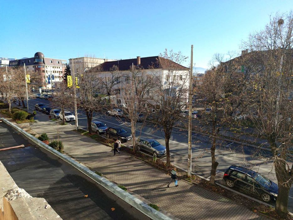 Продава се Двустаен апартамент в Казанлък - 75 кв.м за 1564 €/кв.м - Снимка #1