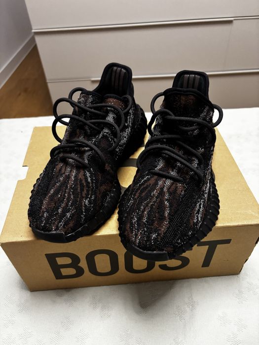 Yeezy 350 V2 MX ROC