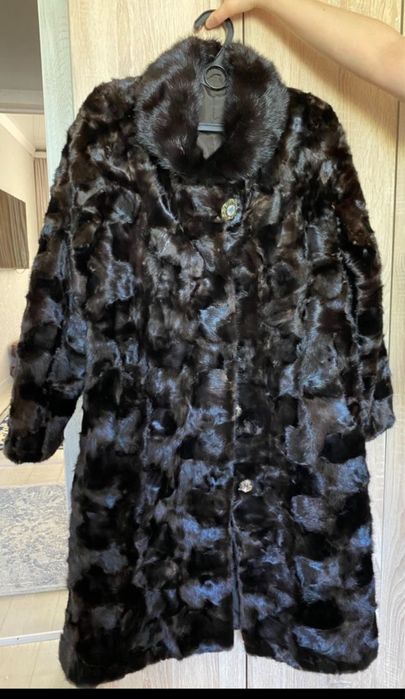 Продам норковую шубу