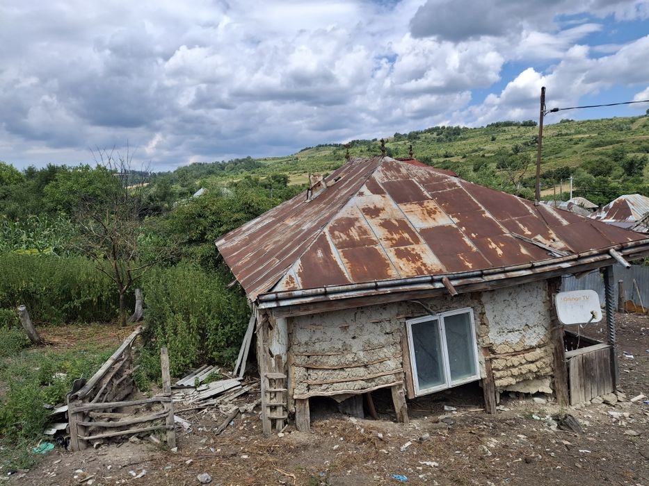 Casa comuna izvoru,sat obarsia,judetul bacau