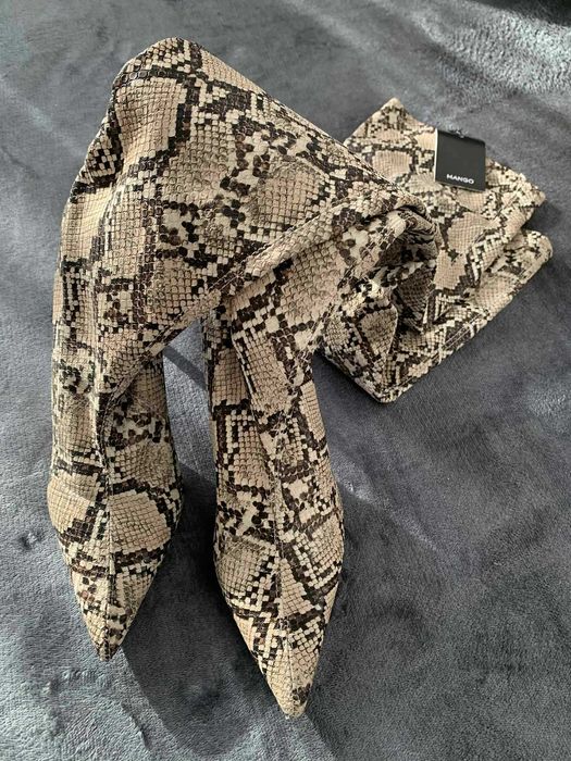 MANGO ботуши над коляното, нови