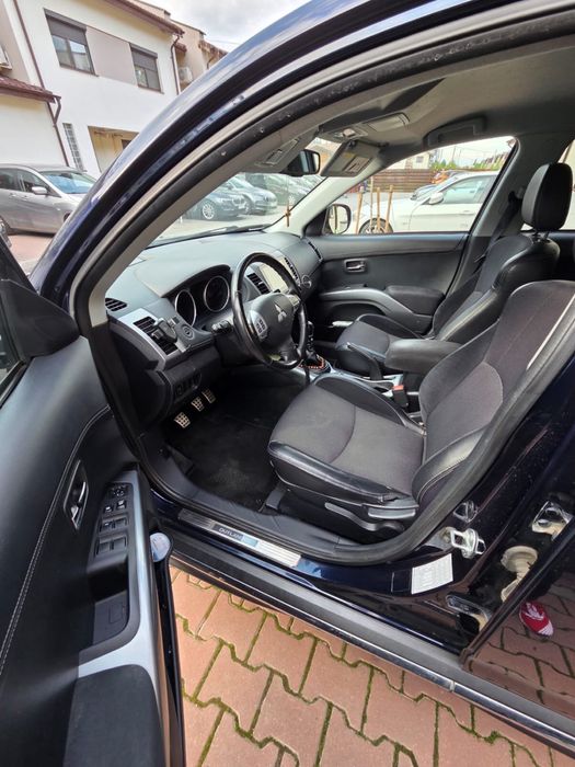 Mitsubishi Outlander propietar 6 ani