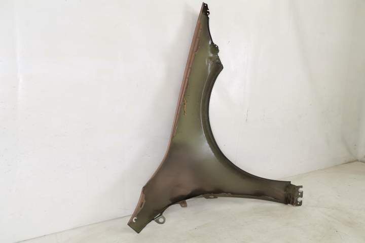 Оригинален ляв преден калник в добро състояние / Mercedes-Benz CLA-Cla