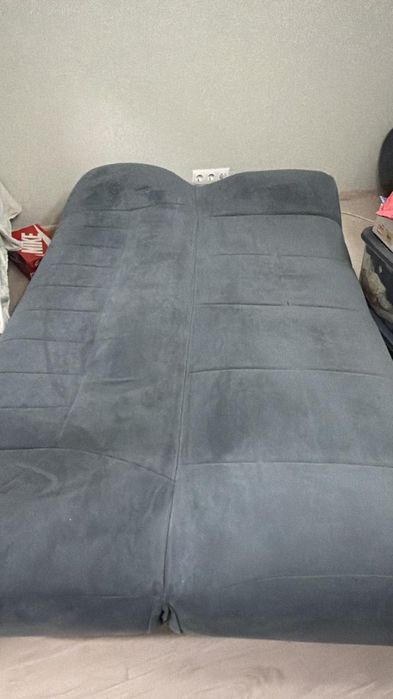 Продам диван и два кресла