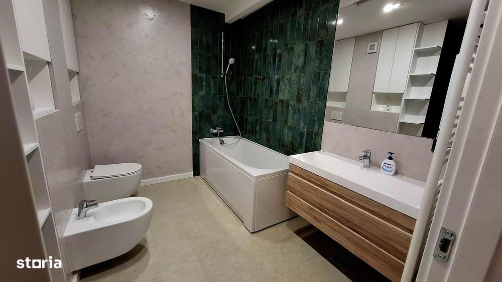 OPORTUNITATE- De vanzare penthouse finisat , mobilat/utilat