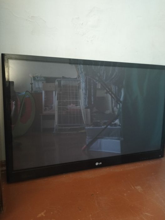 Телевизор LG диагональ 109