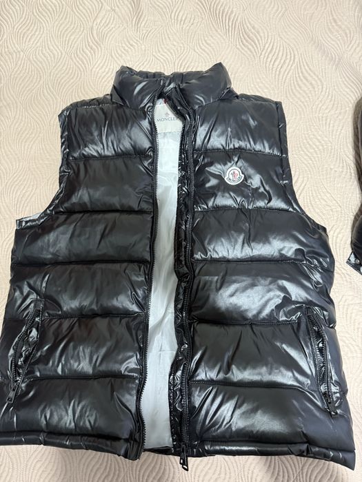 Moncler безрукавка
