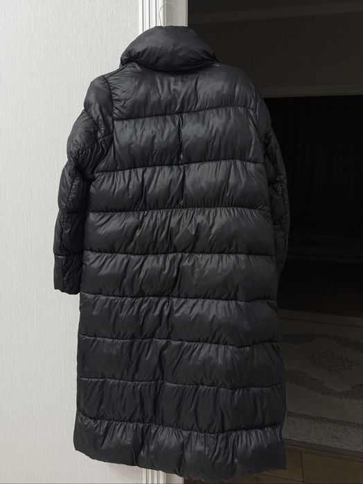 Зимний темно-синий пуховик Mango