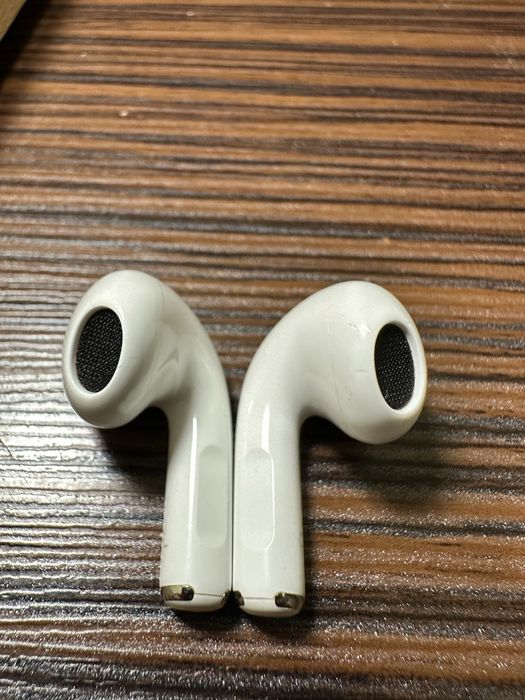 Оригинални Apple AirPods 3 (3rd Gen) - Доказана автентичност