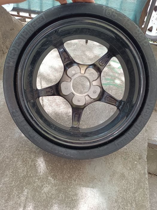 Резервна гума-патерица-Mercedes.