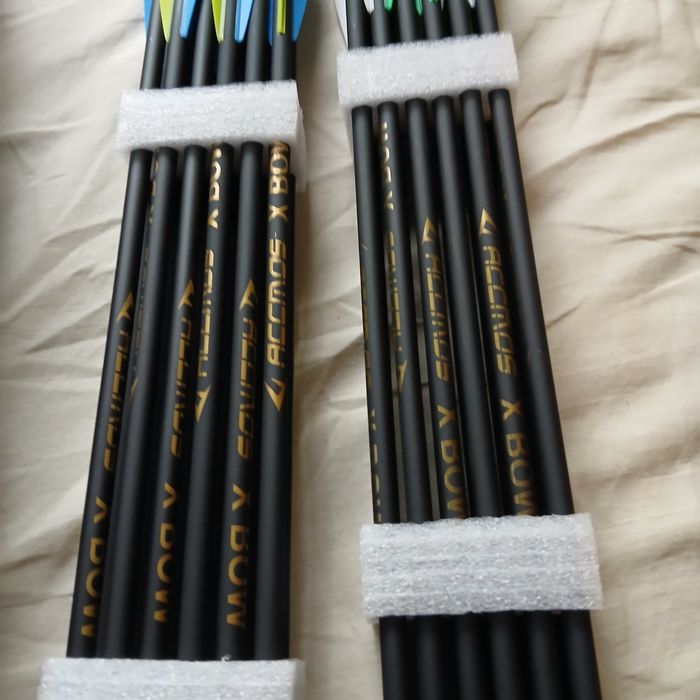 Săgeți din carbon pentru arbalete de 46,51 sau 56 cm,varf 3 lame,noi