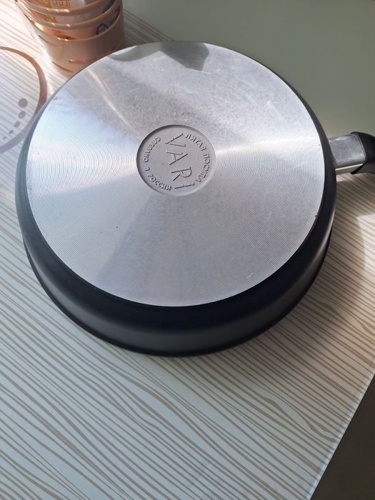 Сковорода гриль новая