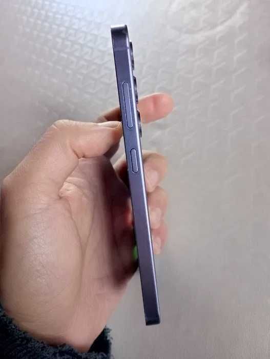 Samsung Galaxy S24 (SM-S921B/DS) - 128GB / 8GB RAM - Cobalt Violet