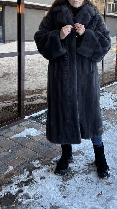 Продам норковую шубу