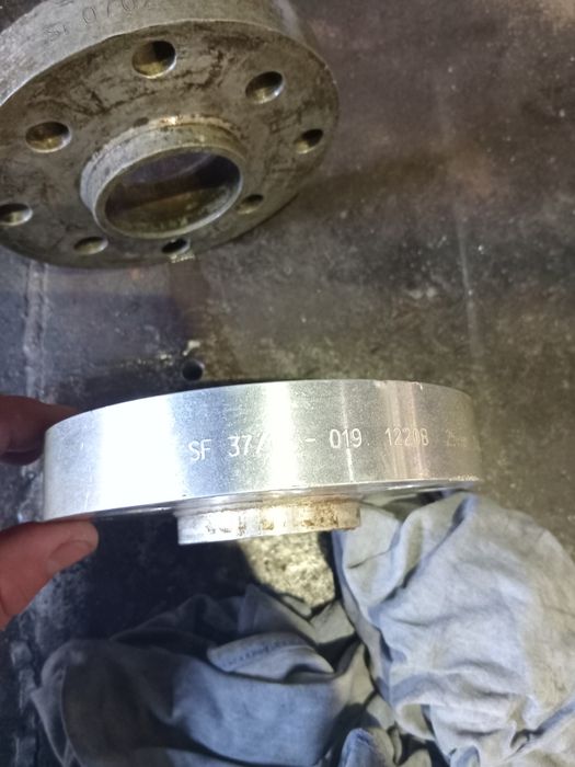 Distantieri universali