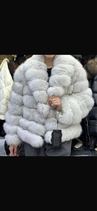 Продам новую шубу песец