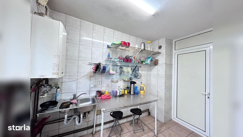 Vanzare apartament 4 camere,decomandat, 2 bai, 74 mp, Manastur
