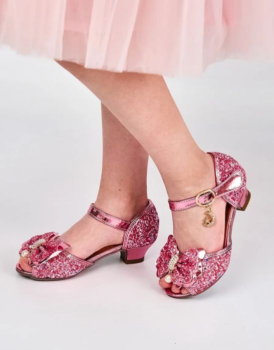 Туфли для девочки 35 р