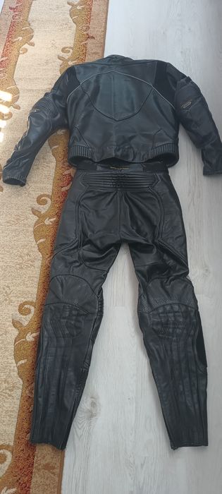 Кожен екип SHOEI