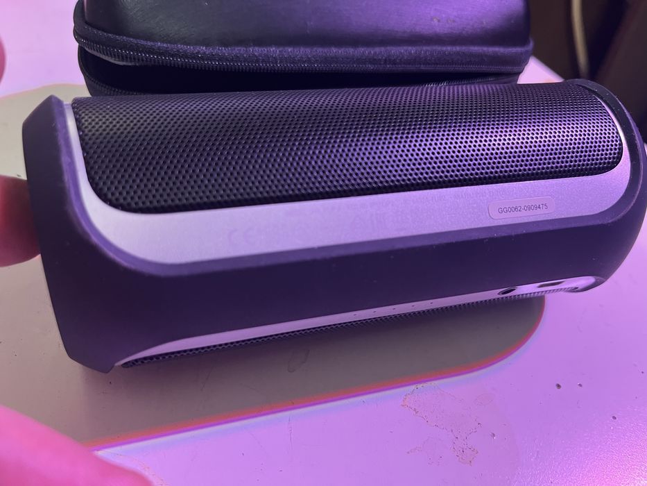 Тонколонка JBL преносима