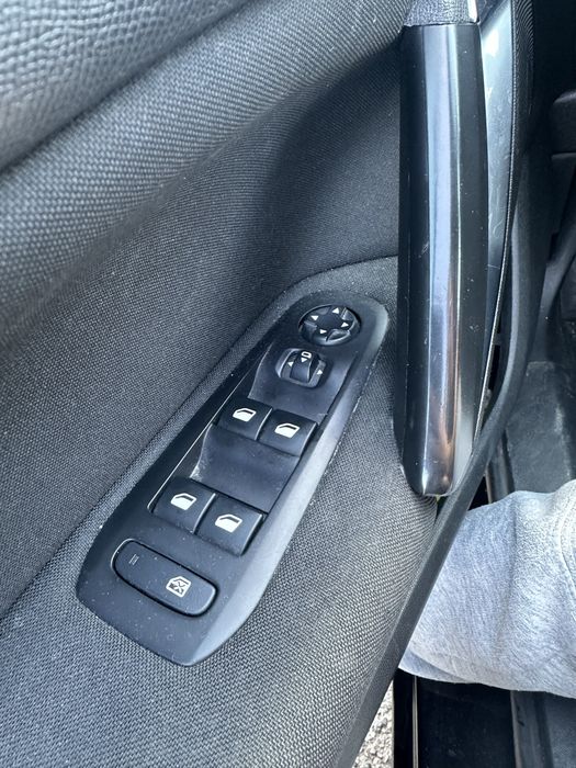 Vand Peugeot 308 SW automat 1.5 diesel