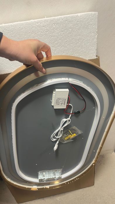 Огледало овално 50х80см, бронз