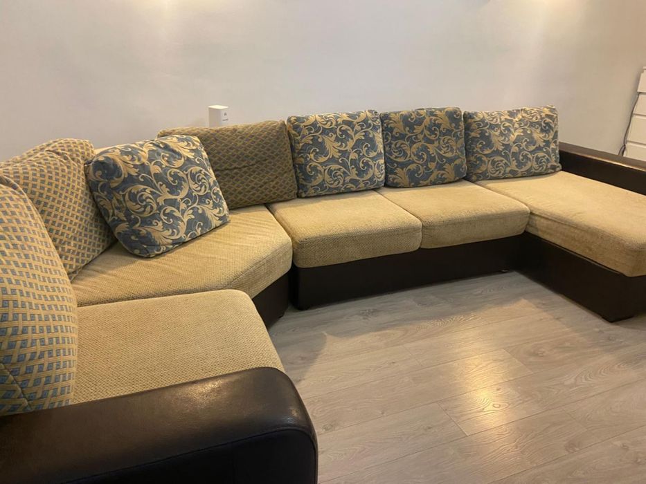 Продается б/у диван в отличном состоянии