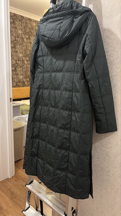 Плащ на тонком синтепоне 42 размера