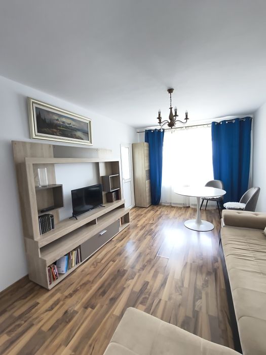 Apartament de închiriat 3 camere, zona Nord
