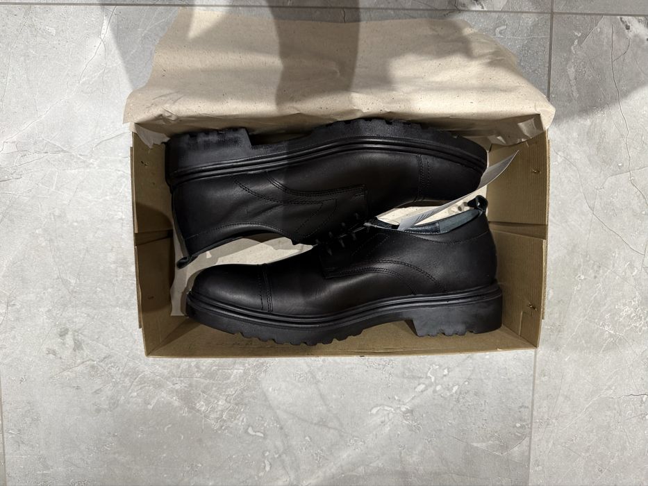 Мъжки чисто нови кожени обувки Кавалер номер 43