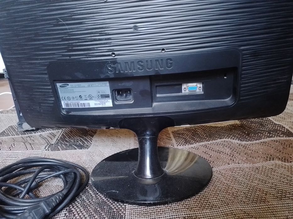 Монитор Samsung 20'