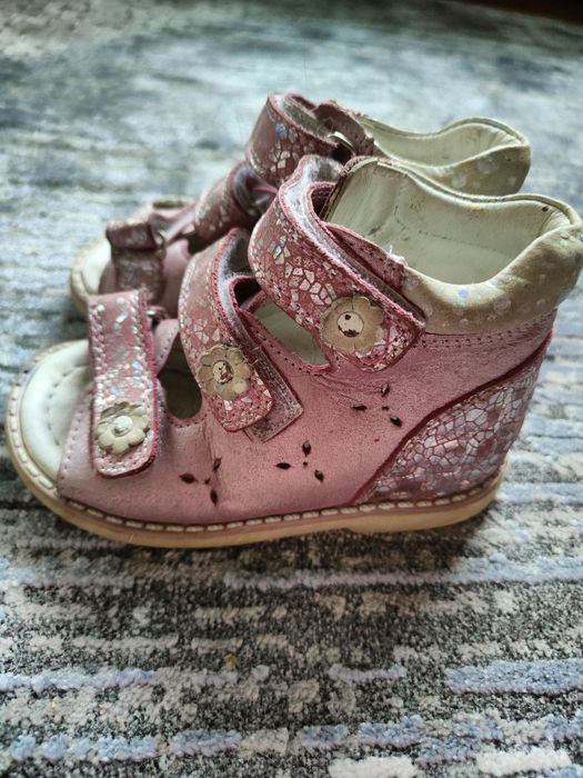 Кроссовки,сандали