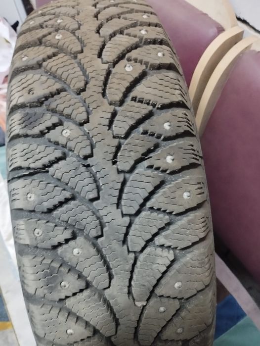 Продам зимние шины 175/65 р 14
