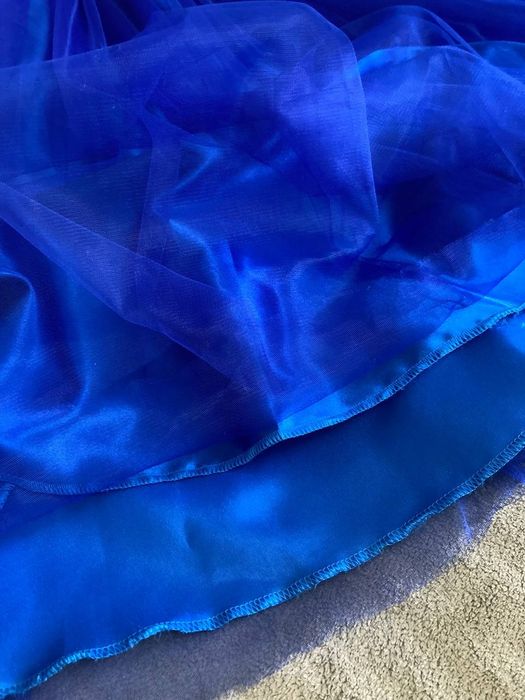 Платье нарядное 140