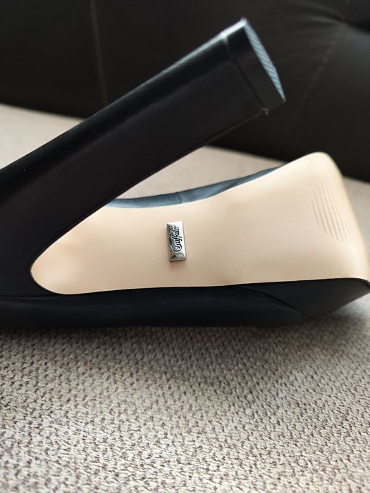 Обувки на висок ток Buffalo естествена кожа