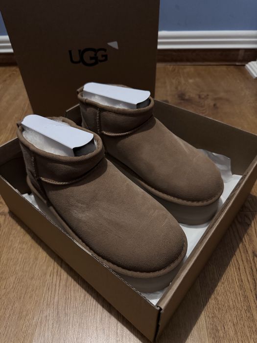 Ghete bej UGG femei